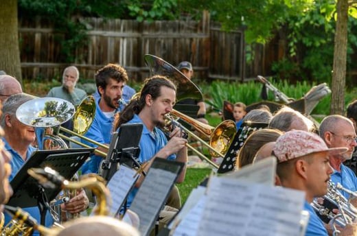 band.7b0bf31343f17b
