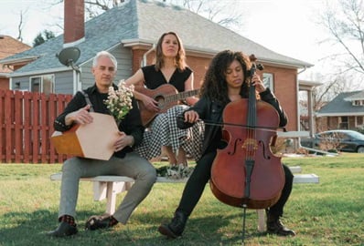 live-music_-deborah-solo-trio